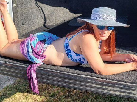 Nacktes geleaktes OnlyFans-Foto von Ireland Rayee