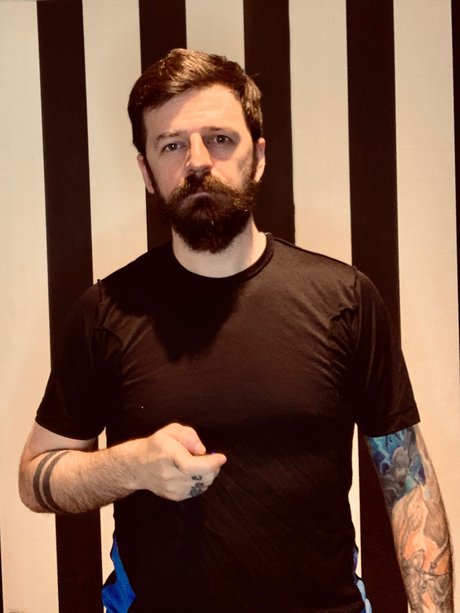 Foto di nudo di fuga di OnlyFans di Paul Efft