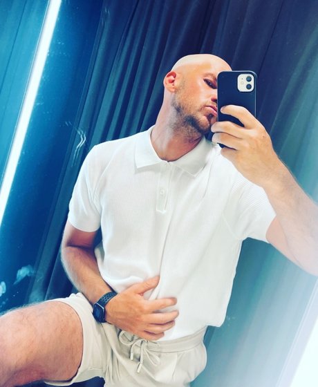 Naken lekkede OnlyFans-bilde av Thatdesignerladxxx