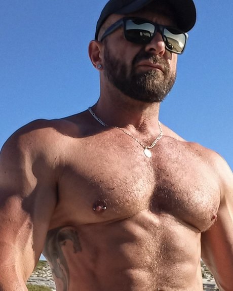 Naken lekkede OnlyFans-bilde av Gayfitmuscle