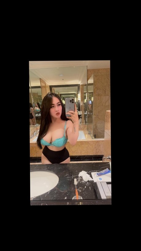 Fernanda  nude leaked OnlyFans photo