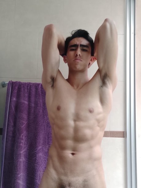 Naakte gelekte OnlyFans-foto van Javier Mendoza