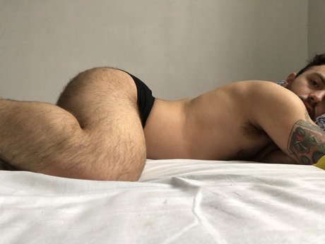 Naken lekkede OnlyFans-bilde av Micheal Red