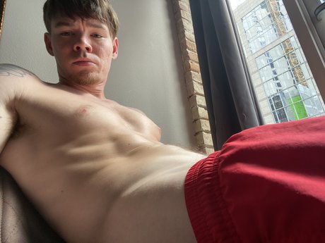Foto di nudo di fuga di OnlyFans di Michael Wolf