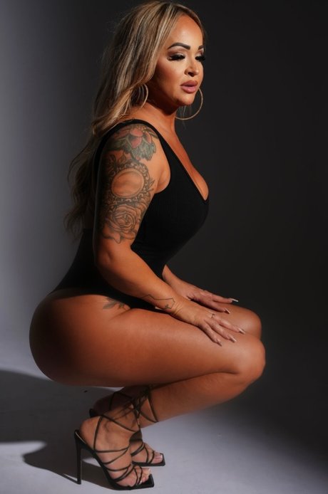 Naken lekkede OnlyFans-bilde av Msarianna