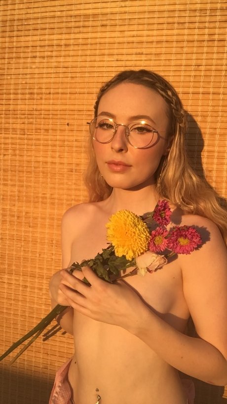 Photo nue de fuite OnlyFans de Gin Peaks