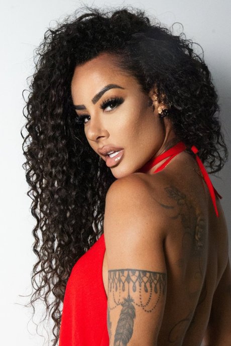 Sue Mura OnlyFans泄露裸照