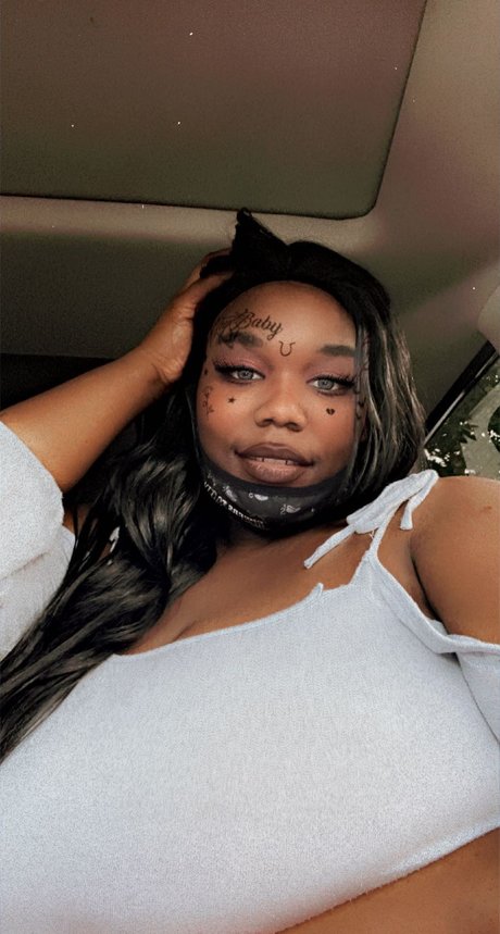 OnlyFans-model Smurfften