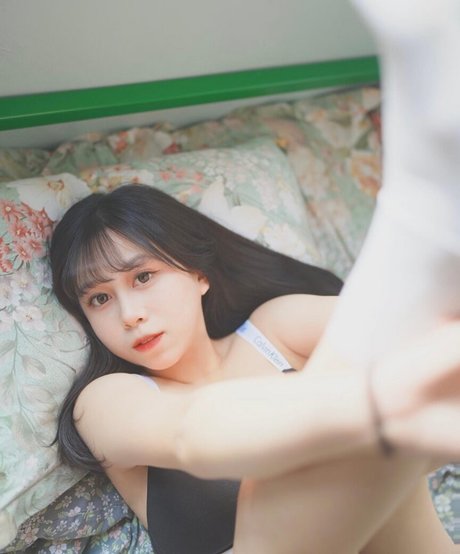 Nahá fotka uniklých OnlyFans od Jun1020