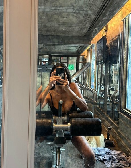 OnlyFans-model Nichaofficial