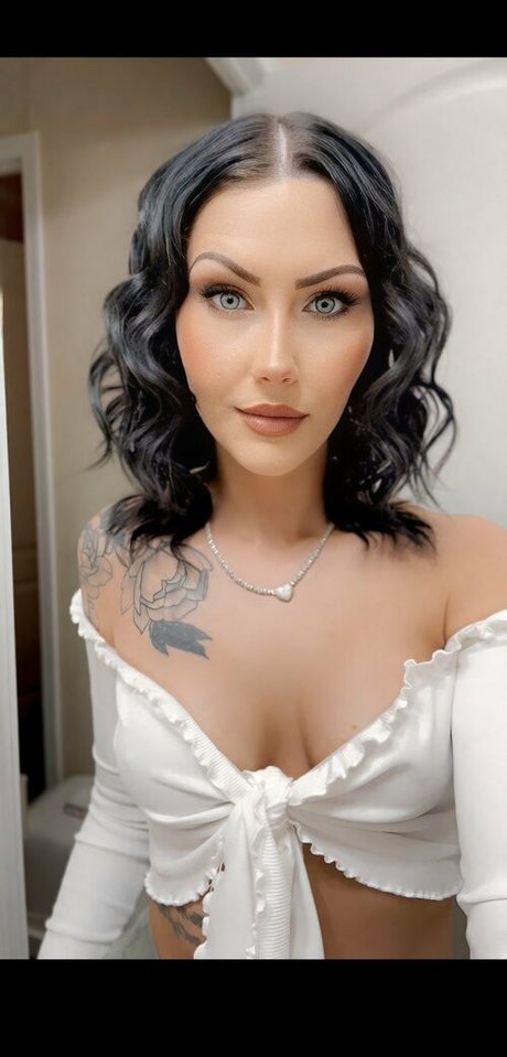 Foto di nudo di fuga di OnlyFans di Thesexymilkmaid