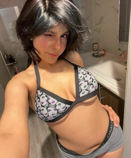 Dhawani Chugh naked leaks OnlyFans pic