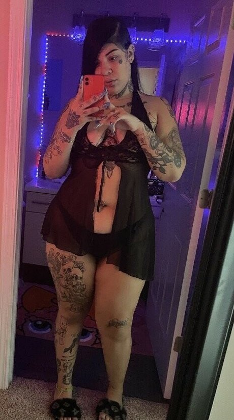 Nacktes geleaktes OnlyFans-Foto von Soiceytona