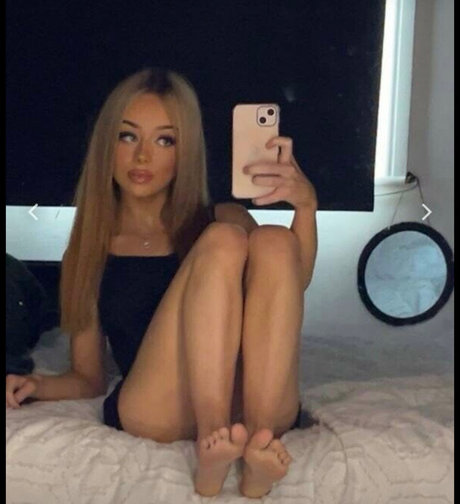 Foto di nudo di fuga di OnlyFans di Anna Jxhnsxn