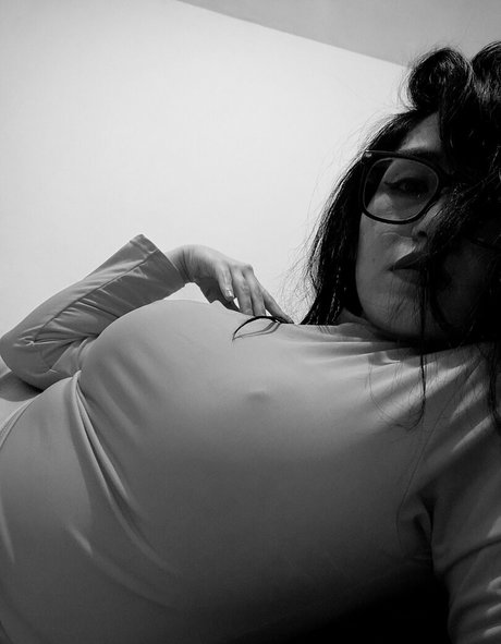 Nacktes geleaktes OnlyFans-Foto von Media Veronica