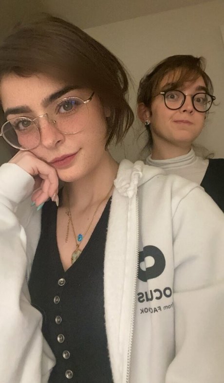 Обнаженная фотография утечки OnlyFans от Deputyaruuu