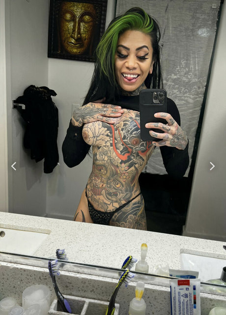 Alasti lekkinud OnlyFans-i pilt Infamousjoannah