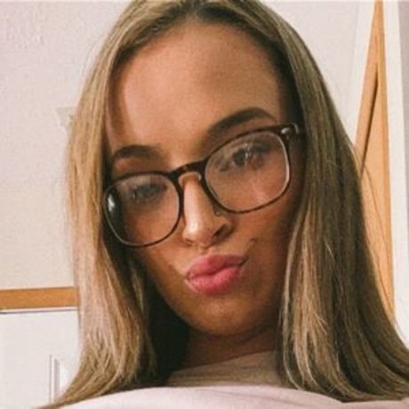 Обнаженная фотография утечки OnlyFans от Haleytany