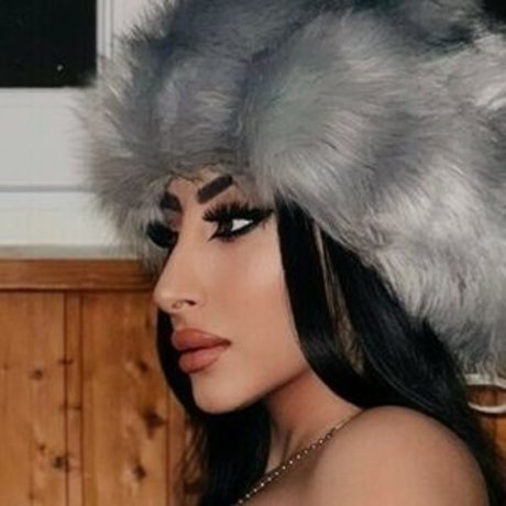 Naken läckt OnlyFans-bild av Inescatarina