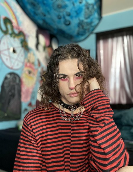 Foto di nudo di fuga di OnlyFans di Ghoulangel