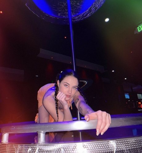 Sthrnbellexo OnlyFans泄露裸照