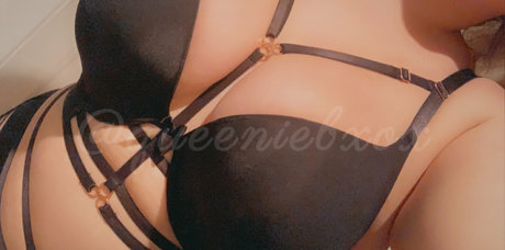 Queeniebfree OnlyFansリークヌード写真