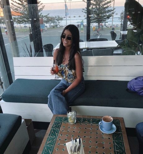 Обнаженная фотография утечки OnlyFans от Darcy Buchan