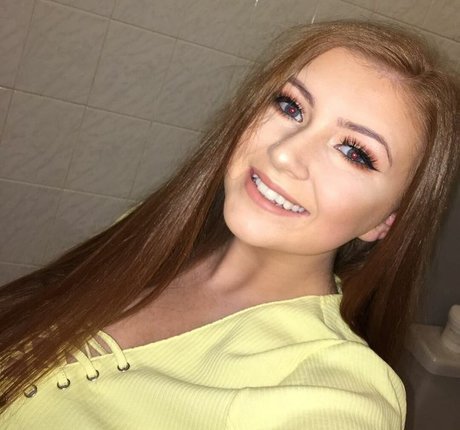 Обнаженная фотография утечки OnlyFans от Amy Heslop