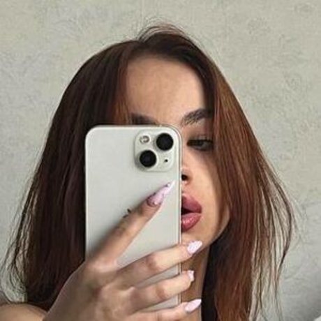 Naken läckt OnlyFans-bild av Glashmilash