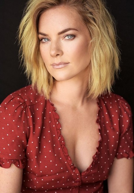 Naakte gelekte OnlyFans-foto van Cindy Busby