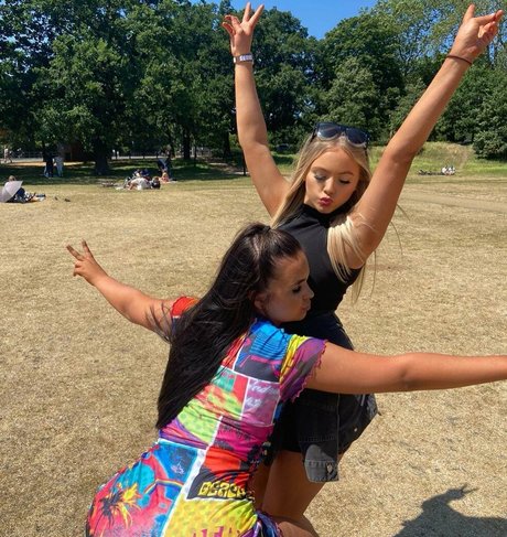 Naken lekkede OnlyFans-bilde av Lucy M