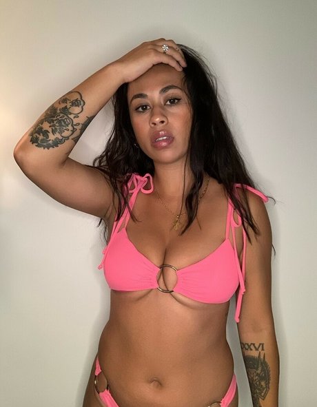 Nacktes geleaktes OnlyFans-Foto von Ajuuki