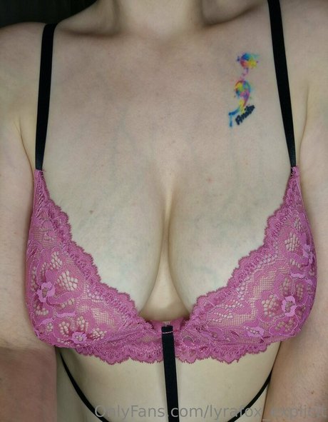 Lyrafoxexplicit naked leaks OnlyFans pic