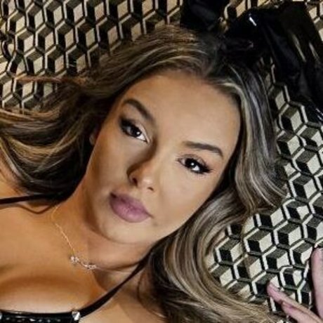 Обнаженная фотография утечки OnlyFans от Garaamilaaann