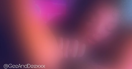 Naken lekkede OnlyFans-bilde av Deedeeinyourdms