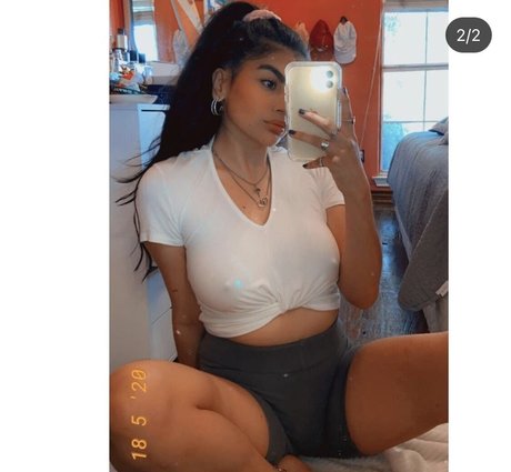 OnlyFans-model Emiliatorres55