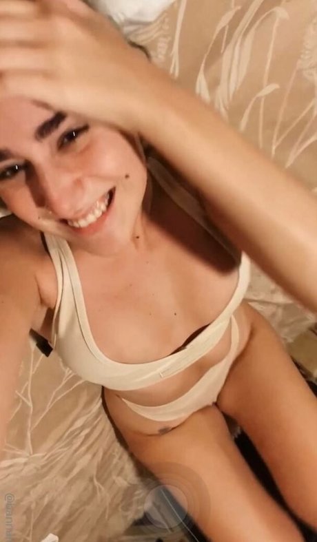 Anna Linares OnlyFansリークヌード写真