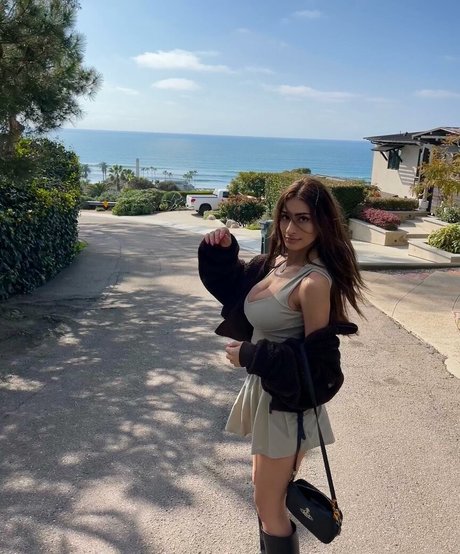 Alasti lekkinud OnlyFans-i pilt Kami