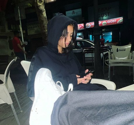 Обнаженная фотография утечки OnlyFans от Narjess