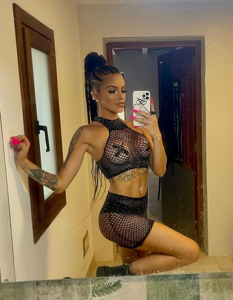 OnlyFans-model Lafaraona2