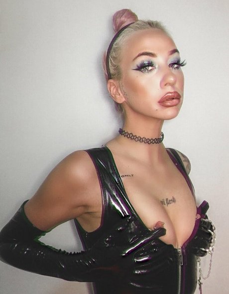 Foto desnuda filtrada de OnlyFans de The Omen