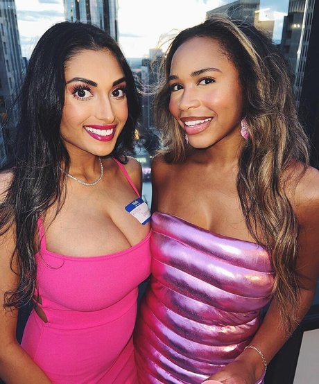 Alasti lekkinud OnlyFans-i pilt Zia Natasha Lehman