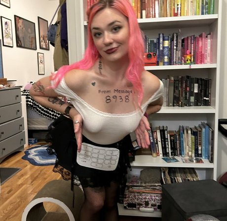 Foto di nudo di fuga di OnlyFans di Eviicherub