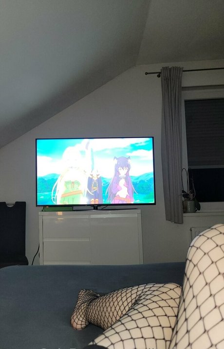 Photo nue de fuite OnlyFans de Milkyfeetuwu