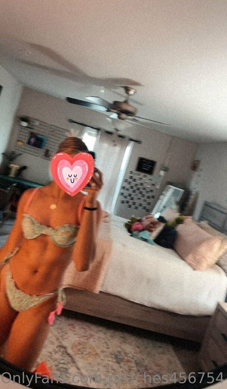 Nacktes geleaktes OnlyFans-Foto von Peaches456754