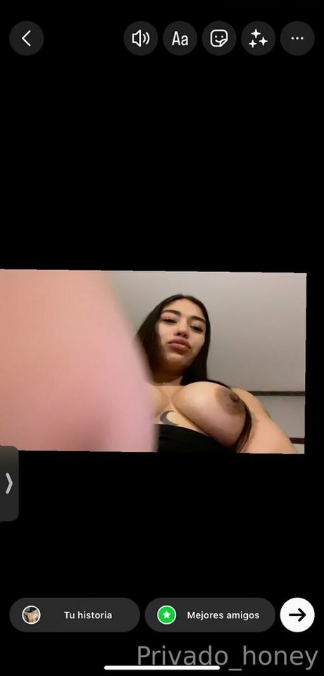 Nacktes geleaktes OnlyFans-Foto von Privadohoney