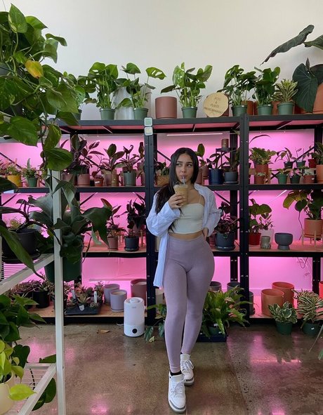 Alasti lekkinud OnlyFans-i pilt Karimaar