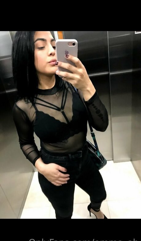 Foto di nudo di fuga di OnlyFans di Emmaah