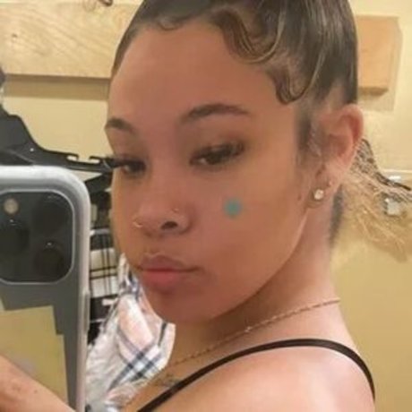 OnlyFans-model Diamonddesirae