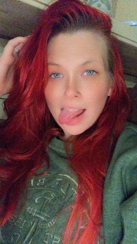 Naken läckt OnlyFans-bild av Redisright